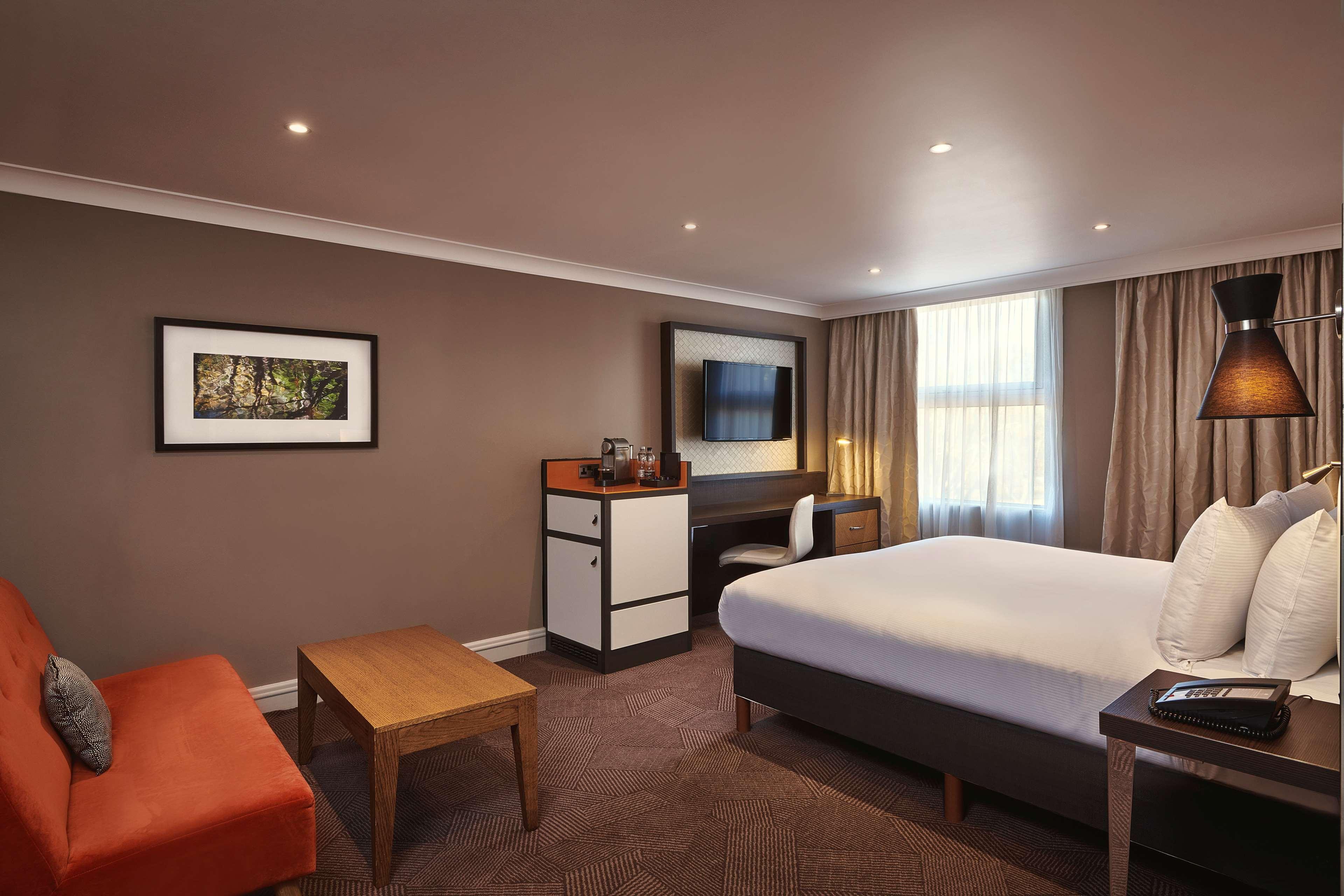 HOTEL DOUBLETREE BY HILTON LONDON EALING LONDYN 4* (Wielka Brytania) - od  654 PLN | BOOKED